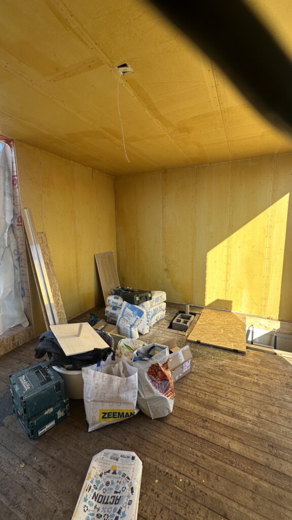 Binnenzijde van de dakopbouw tijdens de werkzaamheden – Govert Flinckstraat, Amsterdam