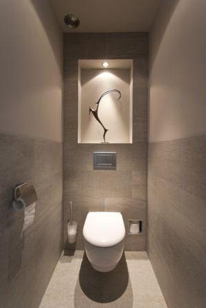 Toiletruimte met verlichte wandnis – Liebkes, Trerom B.V.