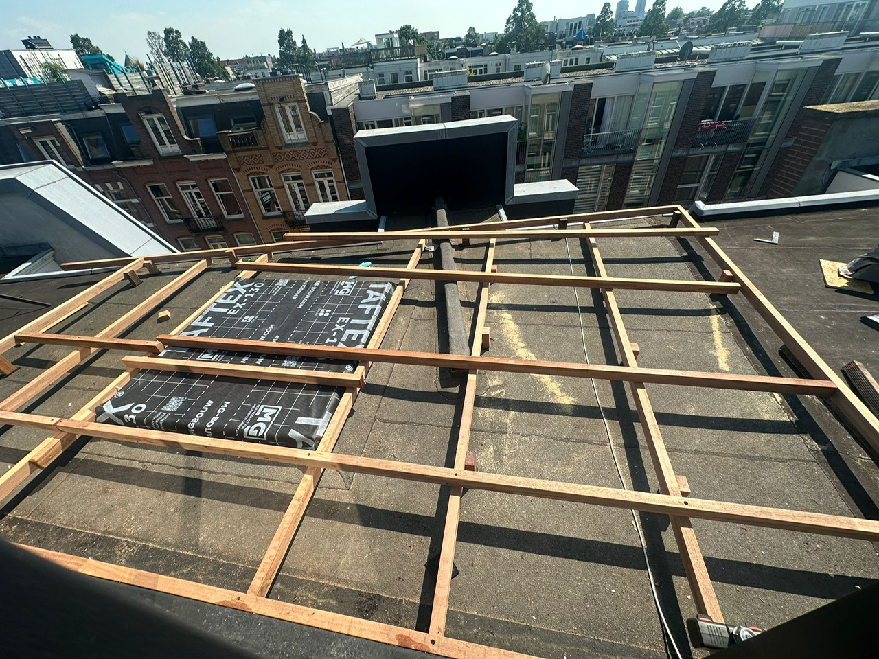 Dakopbouw Amsterdam-Oost – aanleg van het dakterras, foto 1