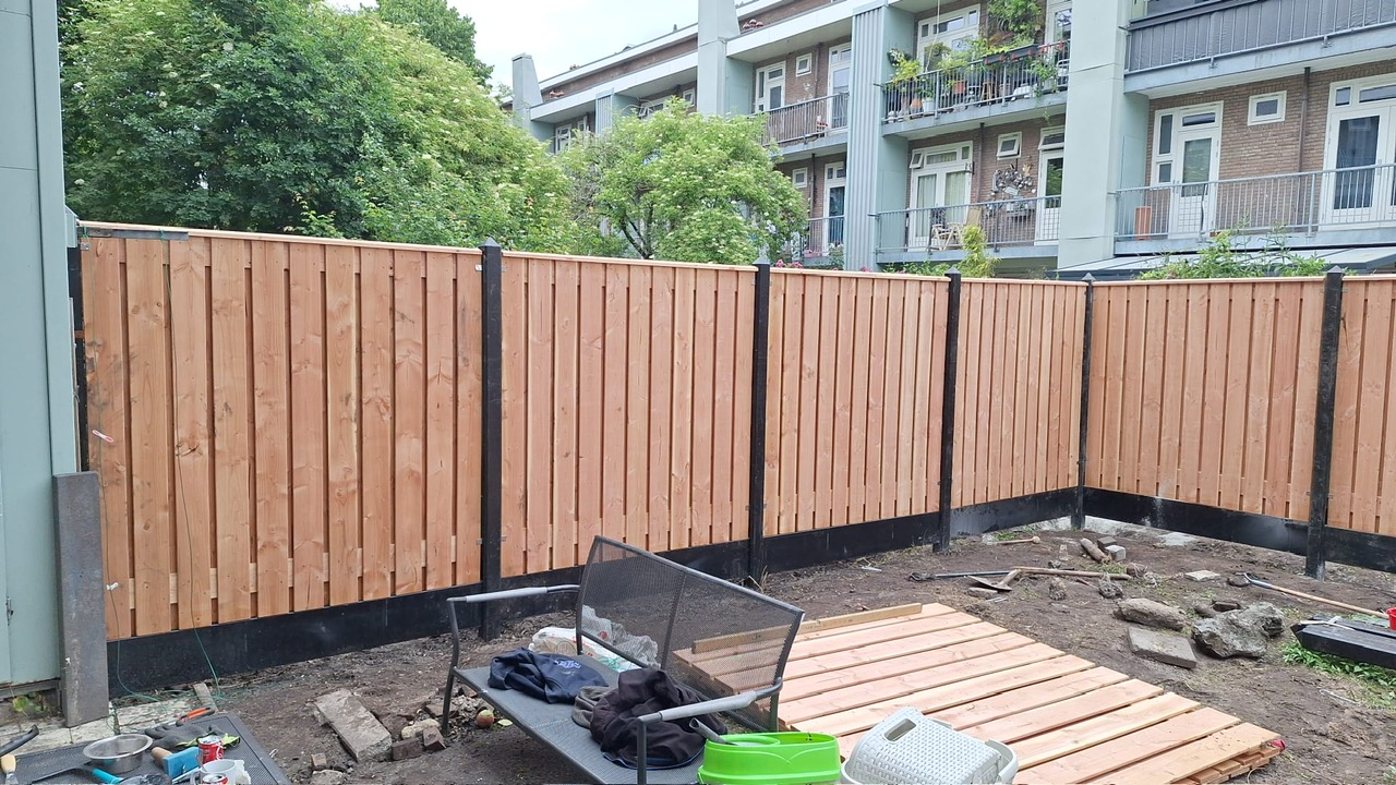 Houten hekwerk in Amsterdam – overzicht van het geplaatste hekwerk