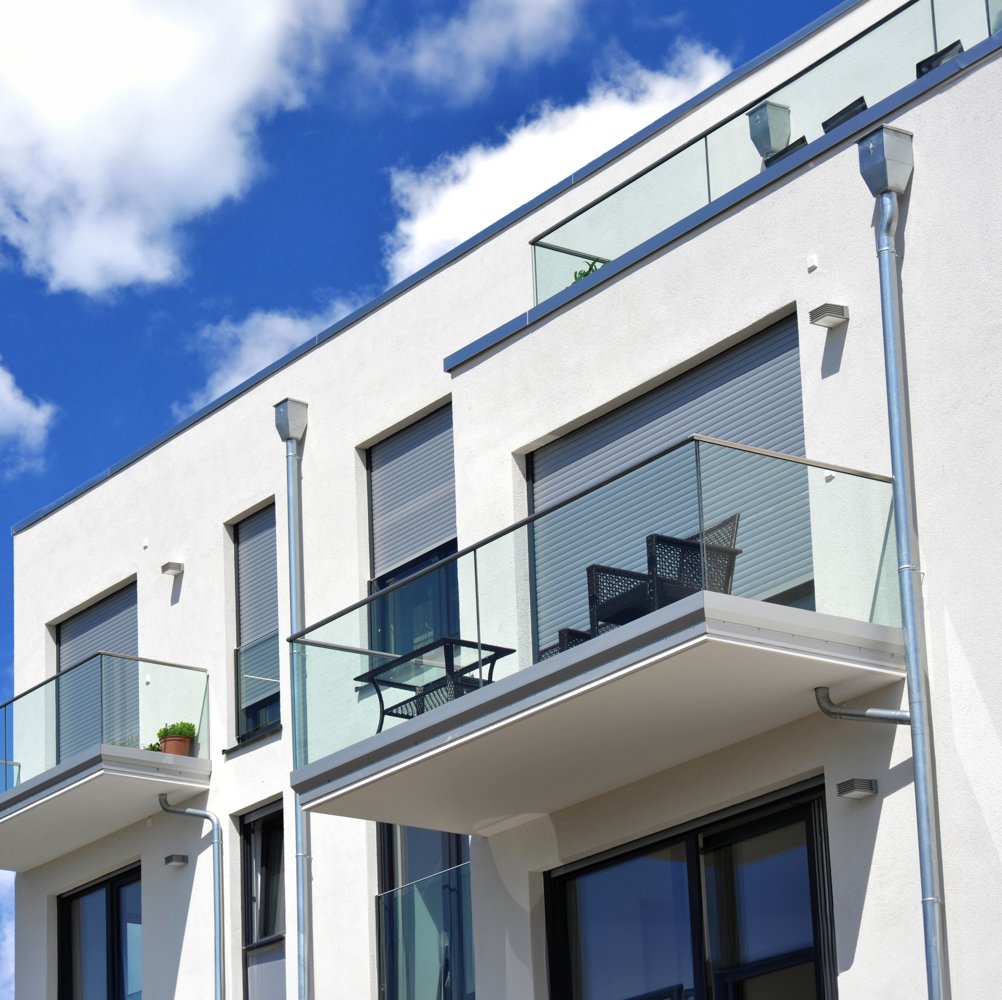 Rolluiken aan een moderne woning